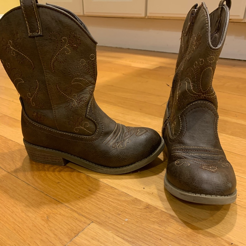 Cat and Jack size 12 cowboy boots